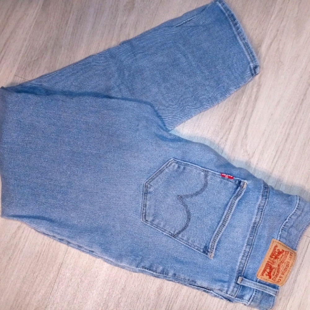 *🍬SOLD ON MERCARI* Levi's Strauss blue jeans - Picture 1 of 6